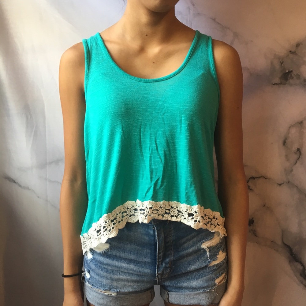 Tank top with crochet trim